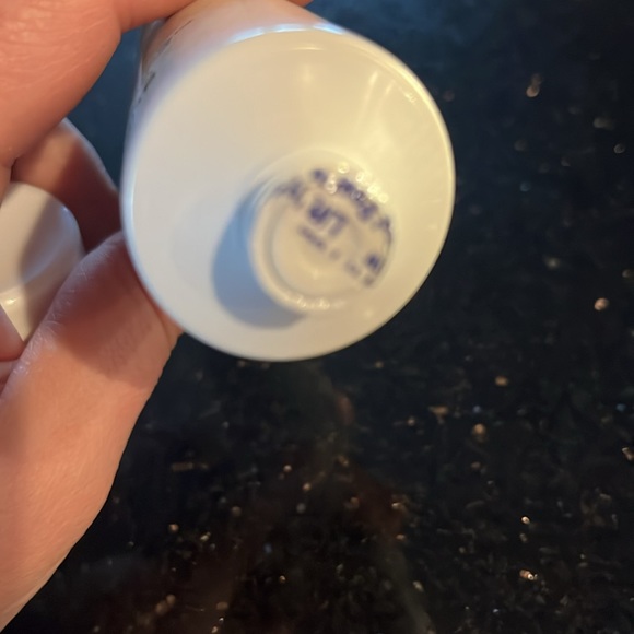 Young Living Thieves Whitening toothpaste - Picture 3 of 3